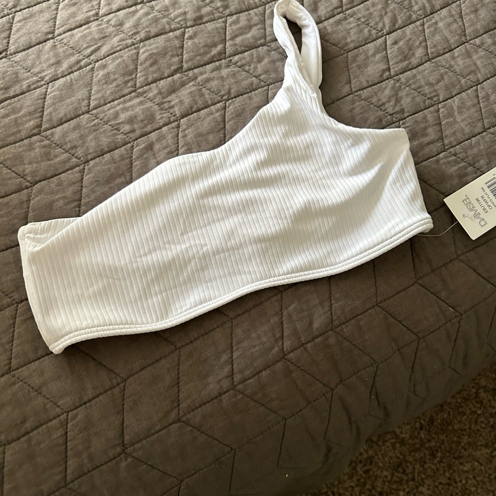 Damsel NWT white on shoulder swim top
